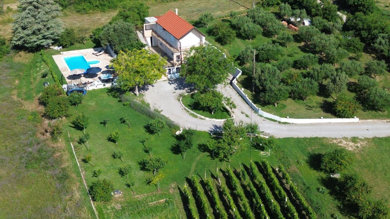 Casa Di Oliva-House With Heated Pool & Jacuzzi In Trilj, Croatia Villa Exterior foto